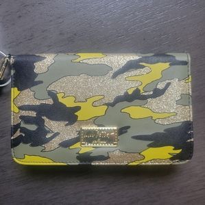 Betsey Johnson camo clutch wallet NWT